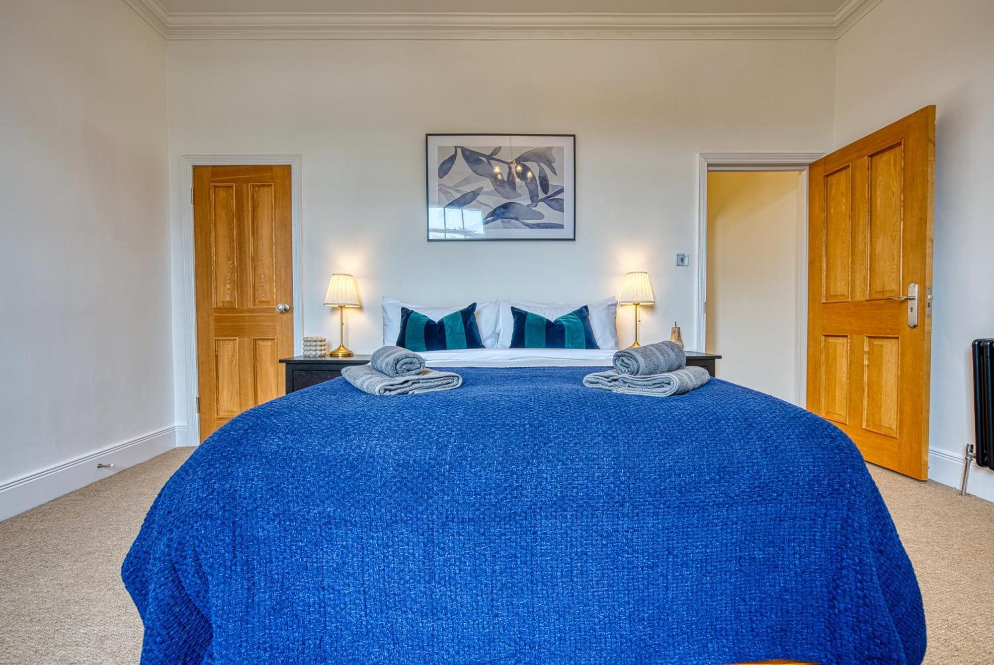 2 Bed Stunning Chic Modern Spacious Apt, Ocean Village, Southampton - Plenty Of Parking - By Blue Puffin Stays Εξωτερικό φωτογραφία