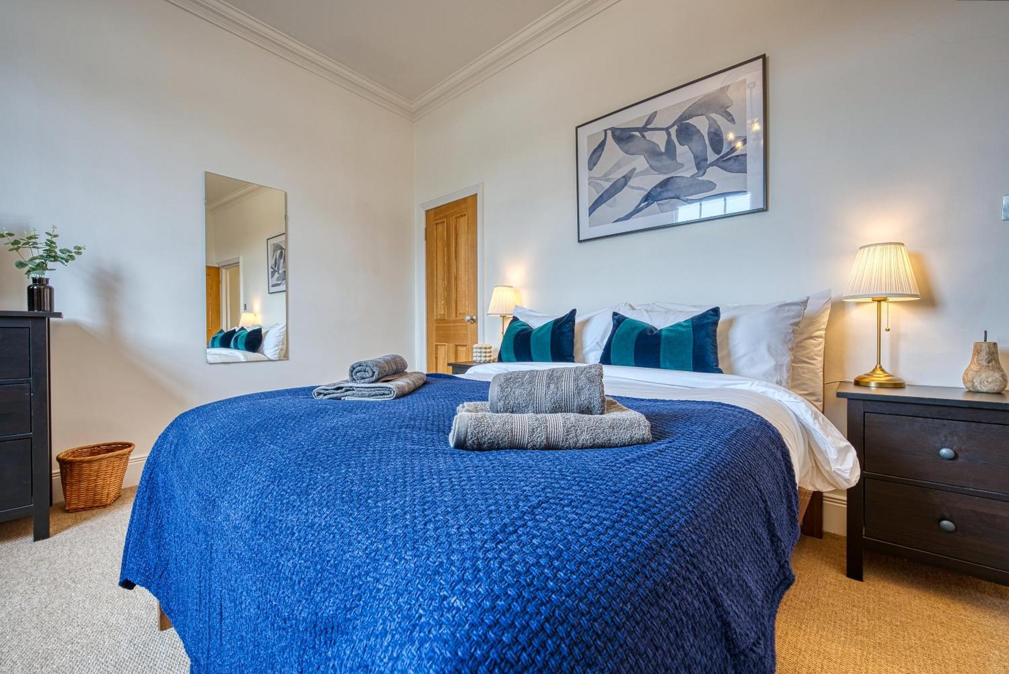 2 Bed Stunning Chic Modern Spacious Apt, Ocean Village, Southampton - Plenty Of Parking - By Blue Puffin Stays Εξωτερικό φωτογραφία