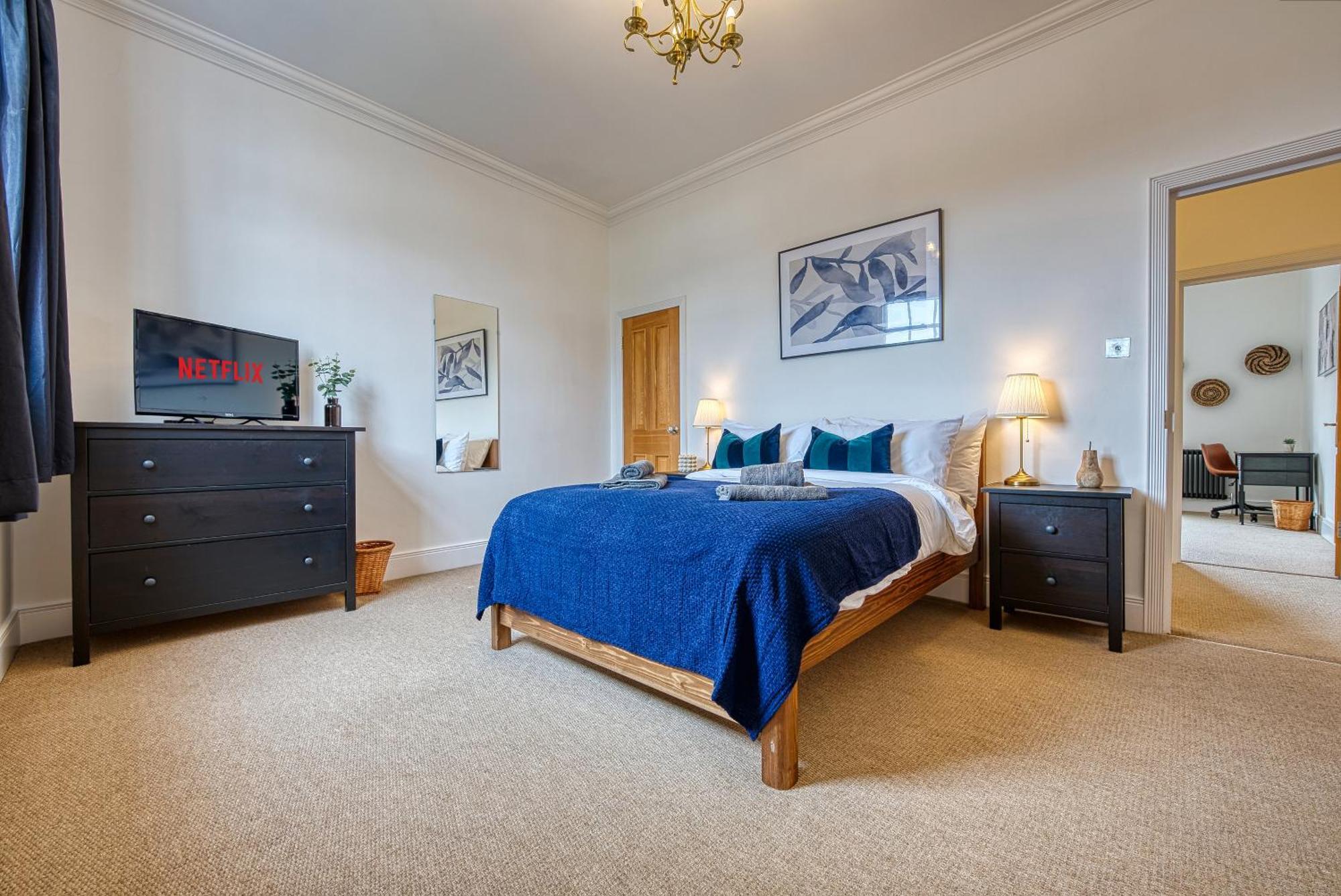 2 Bed Stunning Chic Modern Spacious Apt, Ocean Village, Southampton - Plenty Of Parking - By Blue Puffin Stays Εξωτερικό φωτογραφία