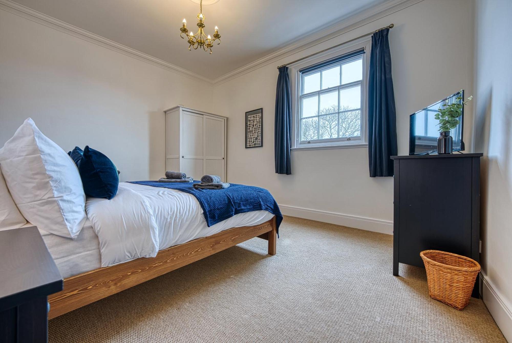 2 Bed Stunning Chic Modern Spacious Apt, Ocean Village, Southampton - Plenty Of Parking - By Blue Puffin Stays Εξωτερικό φωτογραφία
